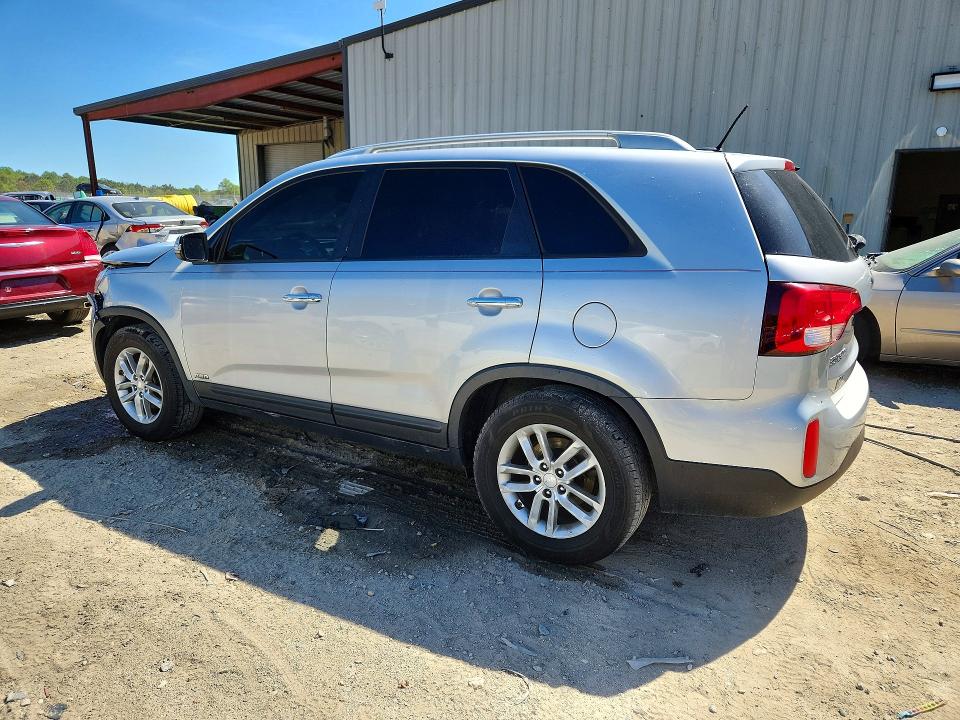 50903156 :رقم المزاد ، 5XYKTCA6XFG553942 vin ، 2015 Kia Sorento مزاد بيع