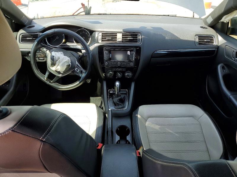 48620456 :رقم المزاد ، 3VWD17AJ4FM417638 vin ، 2015 Volkswagen Jetta مزاد بيع