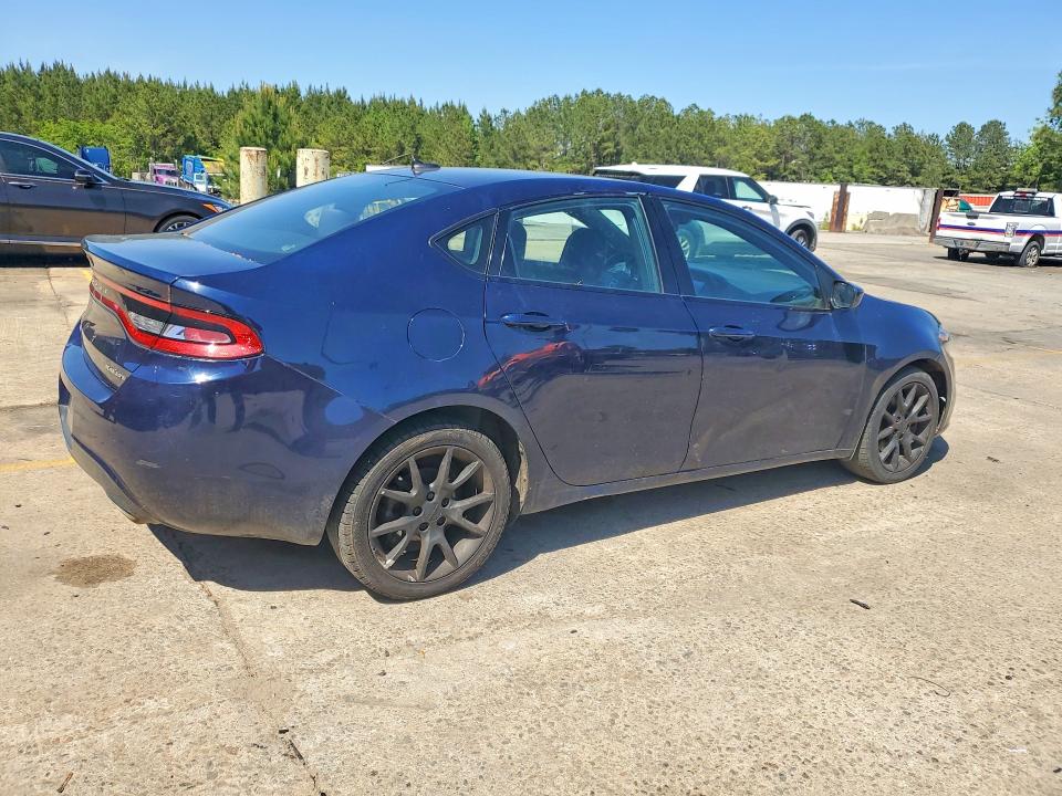 51502126 :رقم المزاد ، 1C3CDFBBXFD111521 vin ، 2015 Dodge Dart مزاد بيع