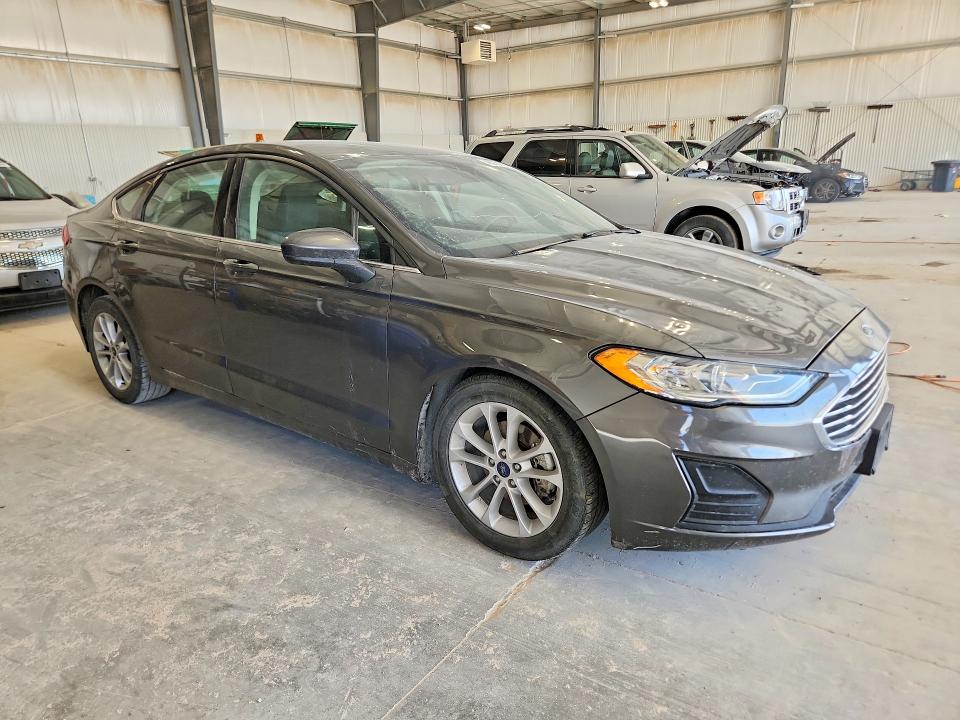 49379146 :رقم المزاد ، 3FA6P0HD5LR255167 vin ، 2020 Ford Fusion مزاد بيع