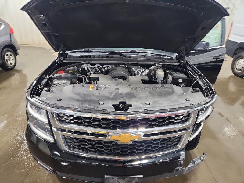 2017 Chevrolet Suburban მანქანა იყიდება აუქციონზე, vin: 1GNSKHKC3HR165953, აუქციონის ნომერი: 50142906