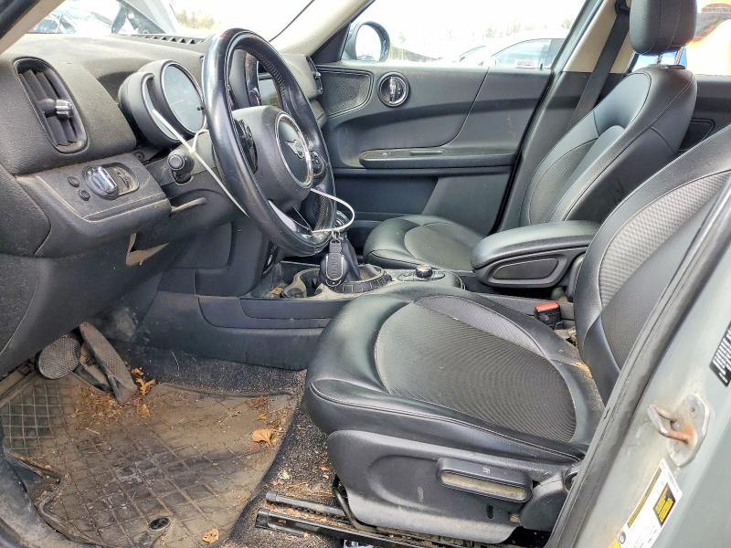 50303286 :رقم المزاد ، WMZYV5C37H3C02340 vin ، 2017 Mini Cooper مزاد بيع
