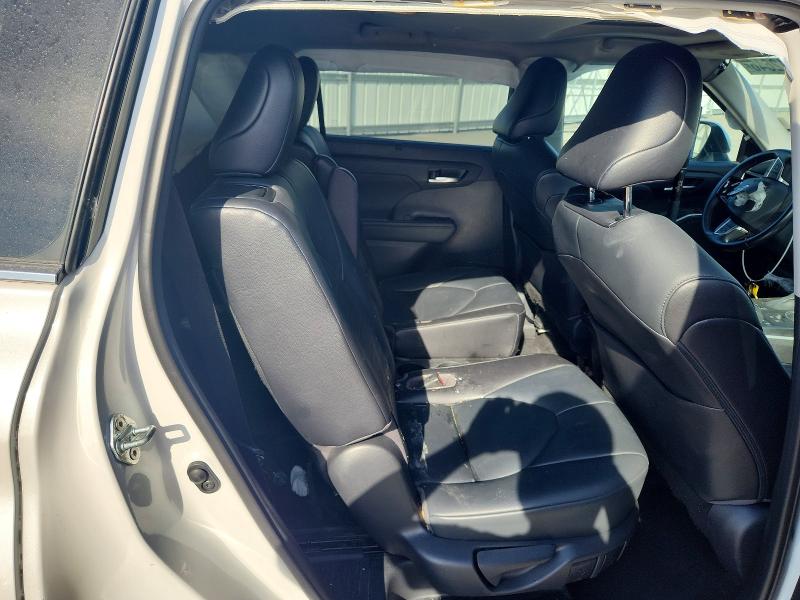 Продажа на аукционе авто 2021 Toyota Highlander, vin: 5TDGZRBH6MS130251, номер лота: 49512646