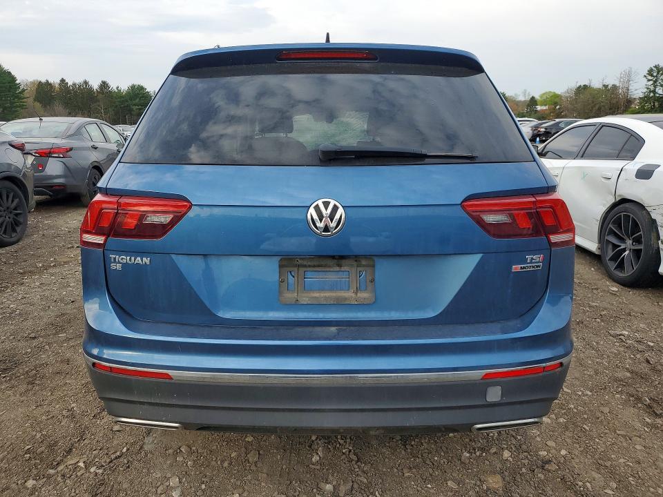 Продажа на аукционе авто 2018 Volkswagen Tiguan, vin: 3VV2B7AX6JM209718, номер лота: 48942666