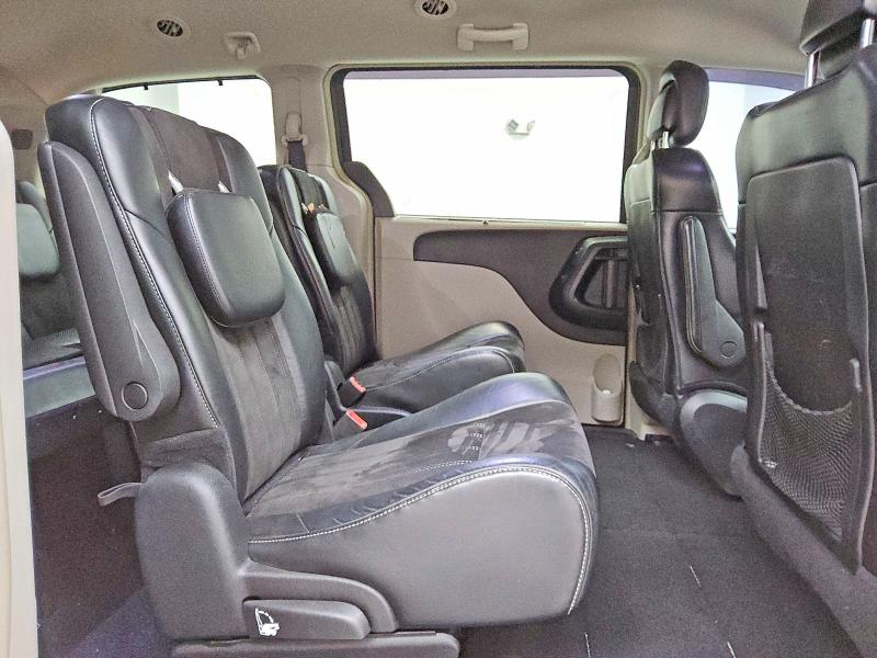 Продажа на аукционе авто 2015 Chrysler Town & Country, vin: 2C4RC1JG0FR742221, номер лота: 49089336