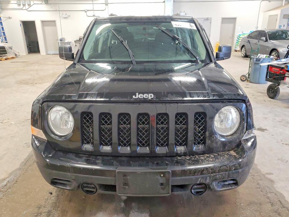 49894036 :رقم المزاد ، 1C4NJPAB4HD190689 vin ، 2017 Jeep Patriot مزاد بيع