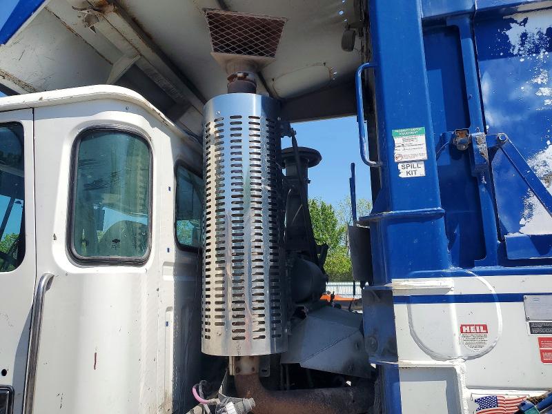 49513236 :رقم المزاد ، 5VCACDLE9FH218347 vin ، 2015 Autocar Llc Xpeditor مزاد بيع