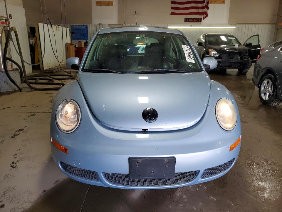 51119466 :رقم المزاد ، 3VWRW31C79M504343 vin ، 2009 Volkswagen New Beetle مزاد بيع