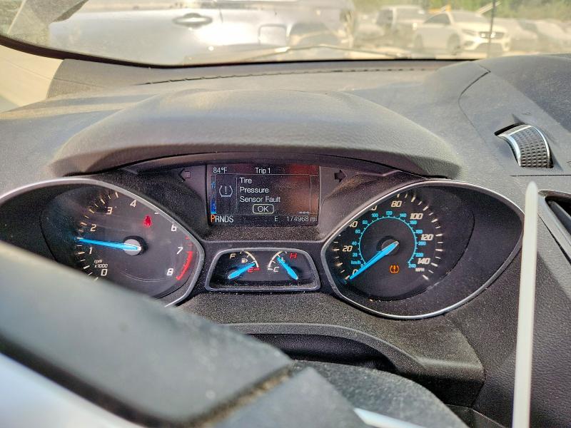 2014 Ford Escape მანქანა იყიდება აუქციონზე, vin: 1FMCU0J94EUC59049, აუქციონის ნომერი: 51193946