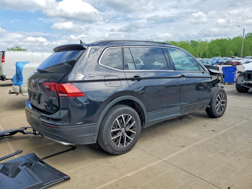 48537026 :رقم المزاد ، 3VV2B7AX6KM182862 vin ، 2019 Volkswagen Tiguan مزاد بيع