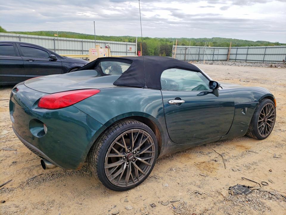 49250466 :رقم المزاد ، 1G2MB35B16Y117852 vin ، 2006 Pontiac Solstice مزاد بيع