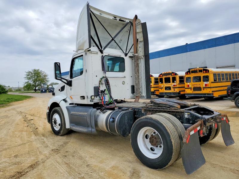 Продажа на аукционе авто 2017 Peterbilt 579, vin: 1XPBA48X4HD428445, номер лота: 46206166