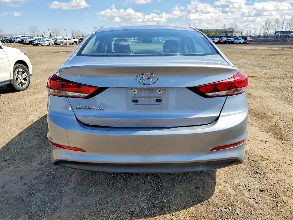 51494626 :رقم المزاد ، 5NPD74LF4HH044537 vin ، 2017 Hyundai Elantra مزاد بيع