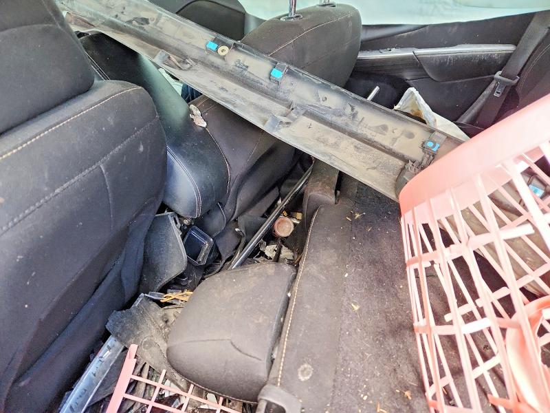 52031976 :رقم المزاد ، 1C4PJLCB7FW790669 vin ، 2015 Jeep Cherokee مزاد بيع