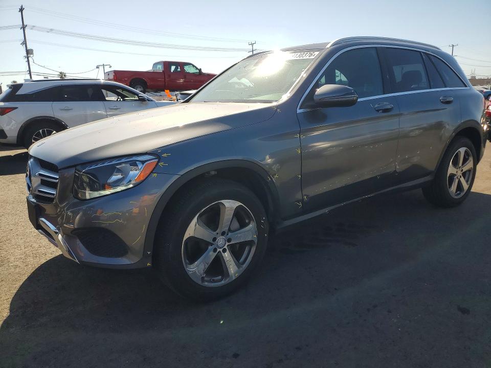 49130376 :رقم المزاد ، WDC0G4JB4HF195753 vin ، 2017 Mercedes-benz Glc مزاد بيع