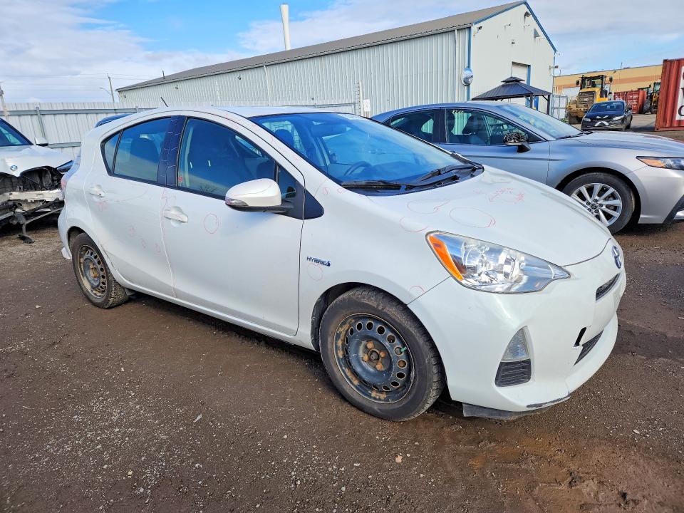 50499586 :رقم المزاد ، JTDKDTB36D1538725 vin ، 2013 Toyota Prius C مزاد بيع