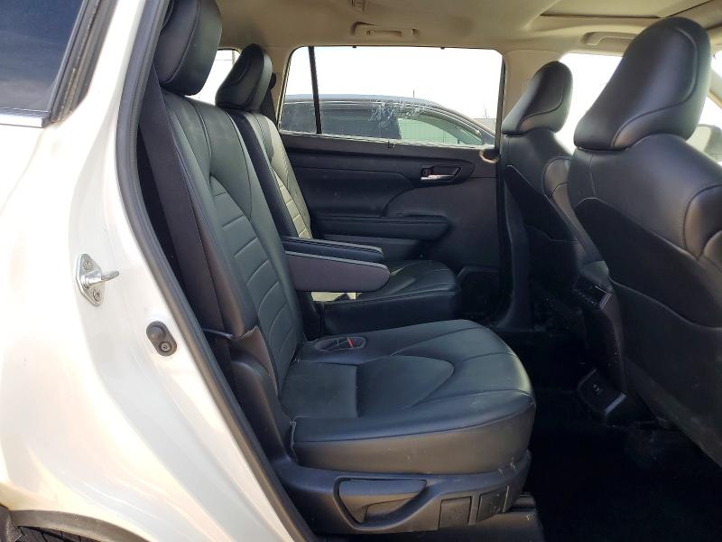 2021 Toyota Highlander მანქანა იყიდება აუქციონზე, vin: 5TDGZRBHXMS553169, აუქციონის ნომერი: 49736166