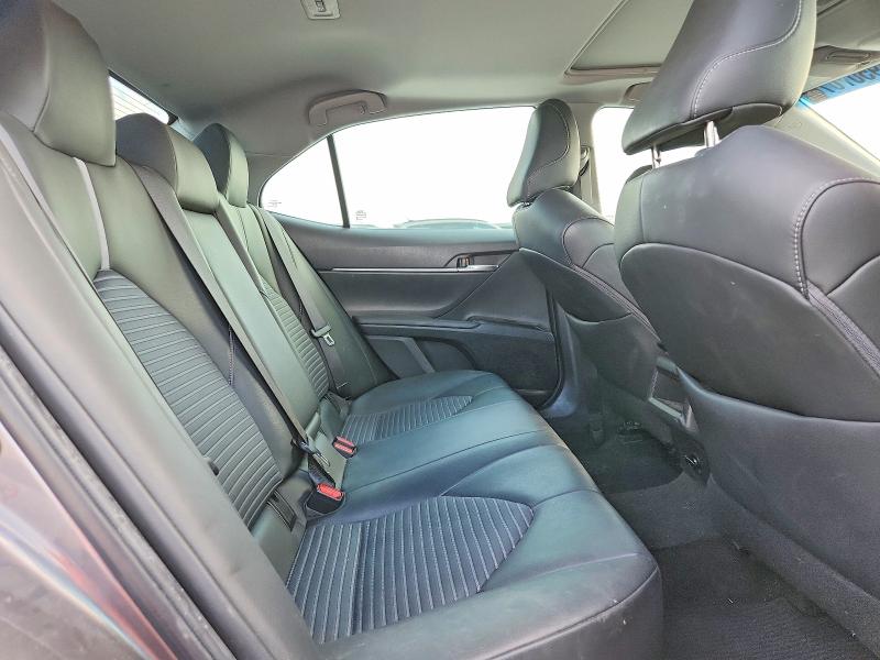 Продаж на аукціоні авто 2018 Toyota Camry, vin: 4T1B11HK8JU588592, номер лоту: 49507076