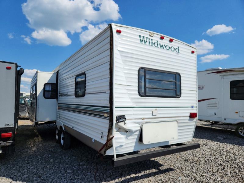 50752356 :رقم المزاد ، 4X4TWDF213B041672 vin ، 2003 Forest River Wildwood Towables مزاد بيع