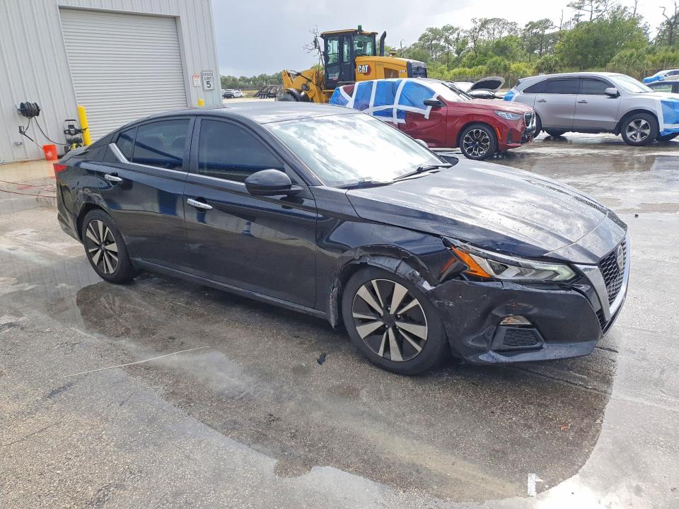 2021 Nissan Altima მანქანა იყიდება აუქციონზე, vin: 1N4BL4DV8MN352156, აუქციონის ნომერი: 50566816