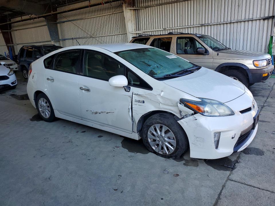 Продажа на аукционе авто 2014 Toyota Prius Plug-in Hybrid, vin: JTDKN3DP4E3056032, номер лота: 50987616