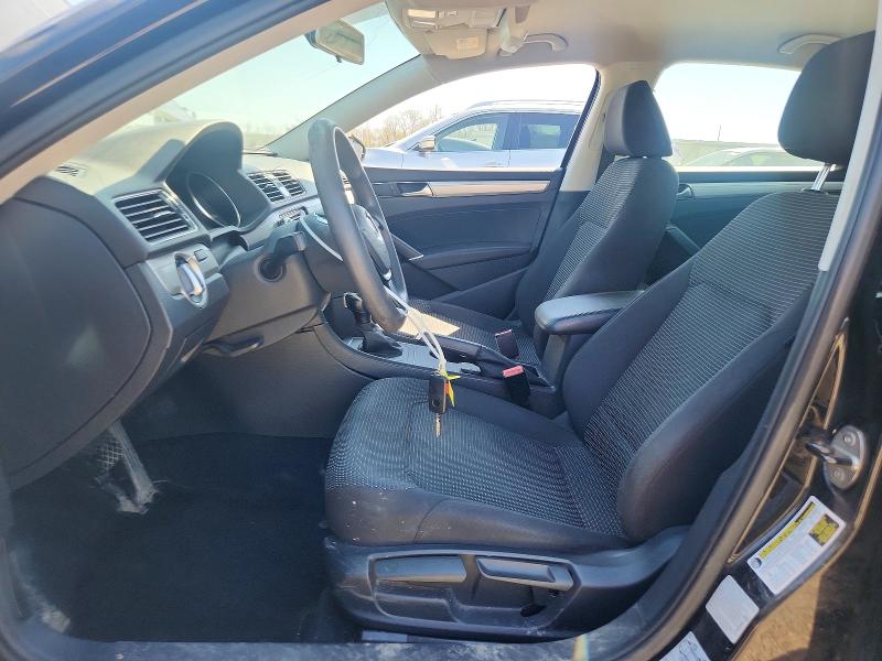 50630396 :رقم المزاد ، 1VWAT7A31GC038310 vin ، 2016 Volkswagen Passat مزاد بيع