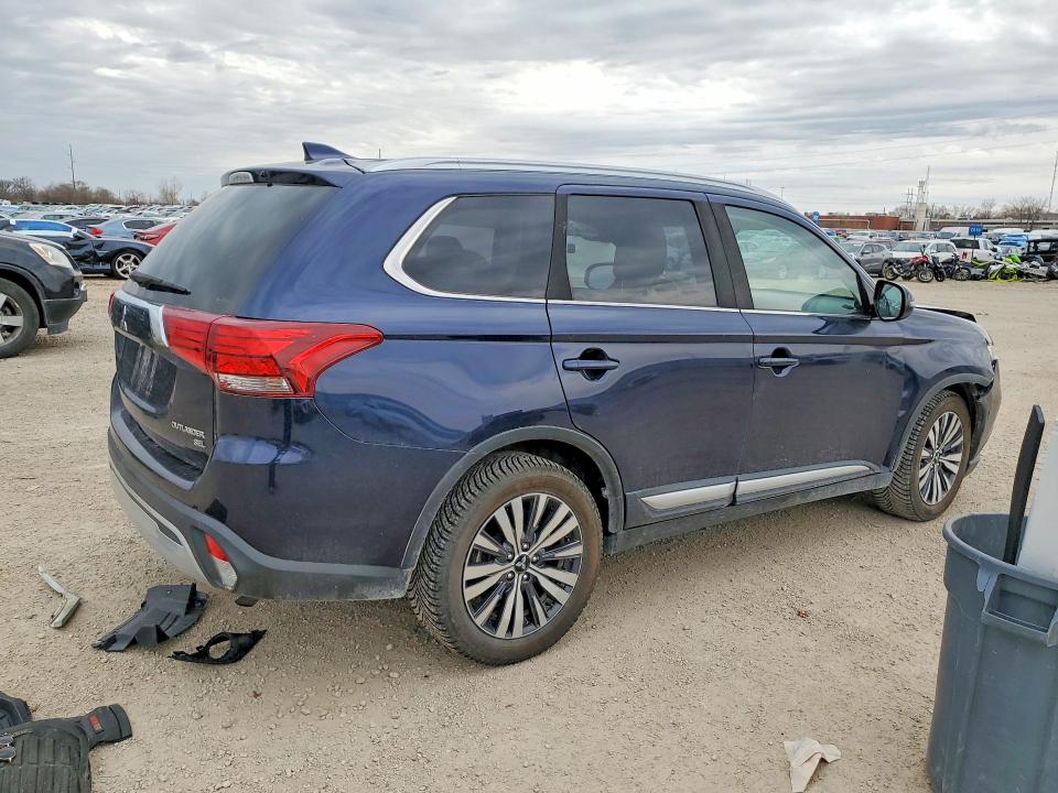 49413946 :رقم المزاد ، JA4AZ3A3XKZ042589 vin ، 2019 Mitsubishi Outlander مزاد بيع