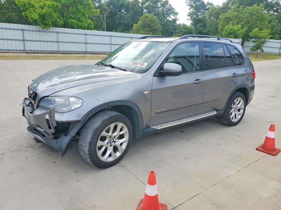 50562136 :رقم المزاد ، 5UXZV4C57D0E14715 vin ، 2013 Bmw X5 مزاد بيع