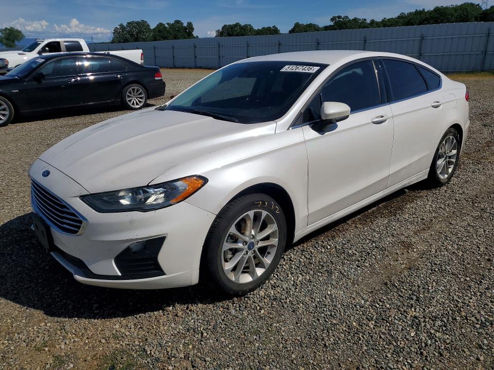 51267436 :رقم المزاد ، 3FA6P0HD2KR179387 vin ، 2019 Ford Fusion مزاد بيع
