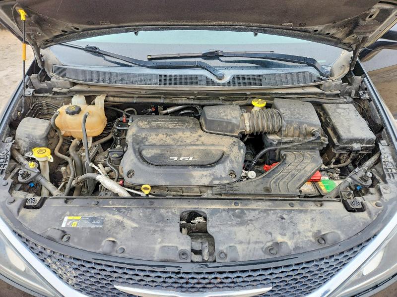Продаж на аукціоні авто 2018 Chrysler Pacifica, vin: 2C4RC1BG7JR210780, номер лоту: 51676056