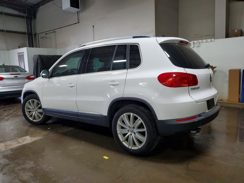 50671816 :رقم المزاد ، WVGBV7AX8DW548115 vin ، 2013 Volkswagen Tiguan مزاد بيع