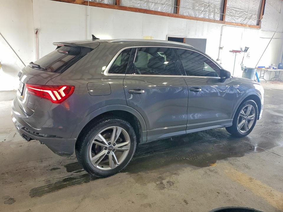 51782086 :رقم المزاد ، WA1DECF30L1046328 vin ، 2020 Audi Q3 مزاد بيع