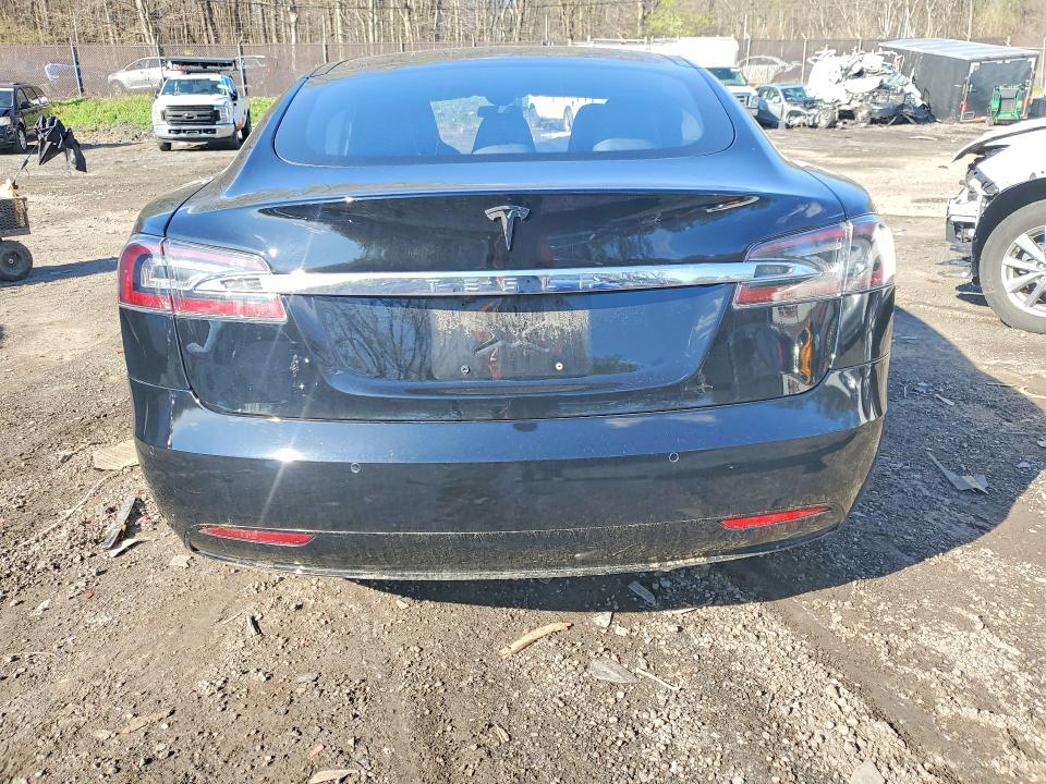 48532906 :رقم المزاد ، 5YJSA1E2XGF144589 vin ، 2016 Tesla Model S مزاد بيع