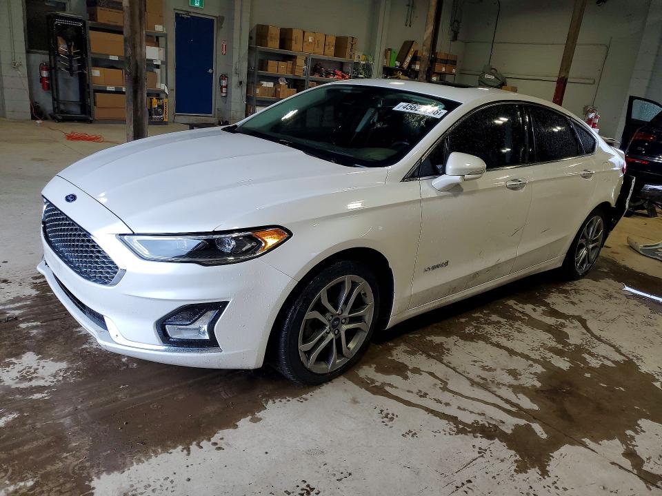 45629566 :رقم المزاد ، 3FA6P0RU9KR244007 vin ، 2019 Ford Fusion مزاد بيع