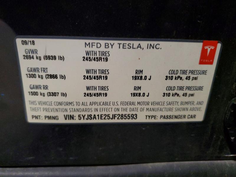 49894136 :رقم المزاد ، 5YJSA1E25JF285593 vin ، 2018 Tesla Model S مزاد بيع