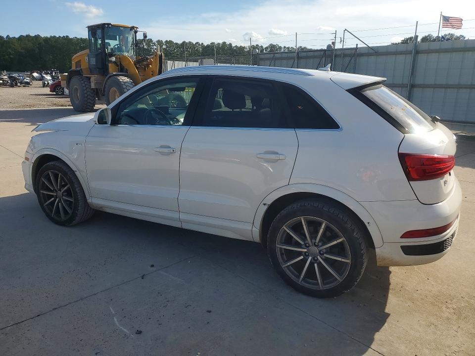 48401636 :رقم المزاد ، WA1JCCFS0JR033576 vin ، 2018 Audi Q3 مزاد بيع