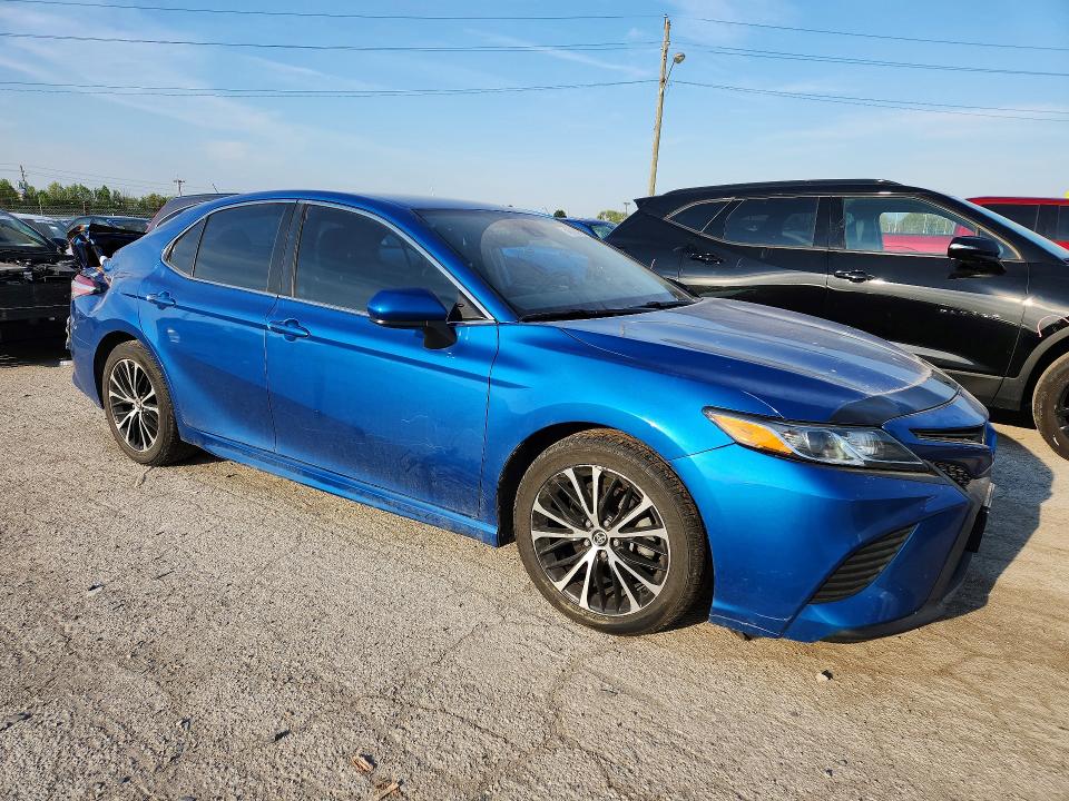 49107546 :رقم المزاد ، 4T1G11AK4LU305365 vin ، 2020 Toyota Camry مزاد بيع