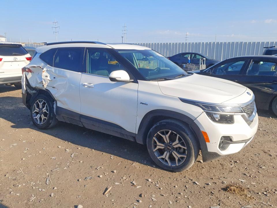 50959546 :رقم المزاد ، KNDERCAA8M7141433 vin ، 2021 Kia Seltos مزاد بيع