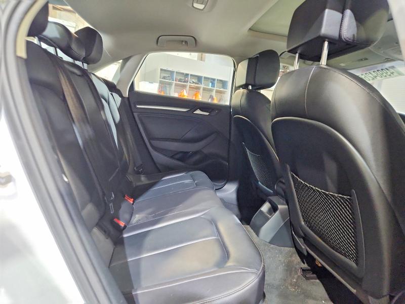 49984266 :رقم المزاد ، WAUBFGFF3F1006497 vin ، 2015 Audi A3 مزاد بيع