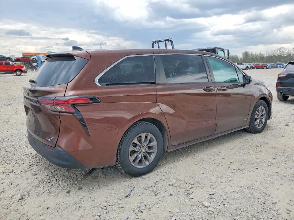 Auction sale of the 2021 Toyota Sienna, vin: 5TDKSKFC5MS016343, lot number: 49452386