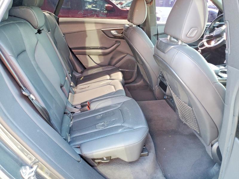 48613116 :رقم المزاد ، WA1EVAF1XMD032847 vin ، 2021 Audi Q8 مزاد بيع