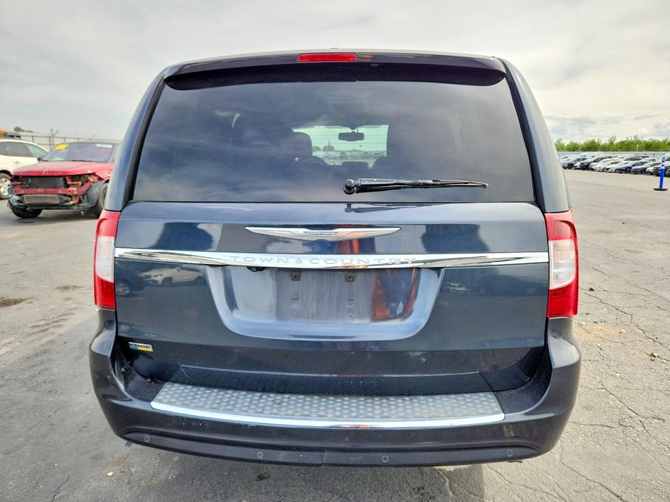 49155746 :رقم المزاد ، 2C4RC1CG3DR766880 vin ، 2013 Chrysler Town And Country مزاد بيع