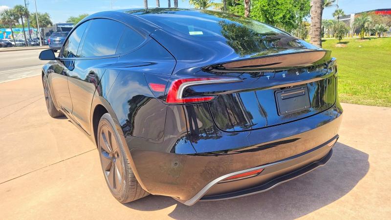 48560176 :رقم المزاد ، 5YJ3E1EB9SF905775 vin ، 2025 Tesla Model 3 مزاد بيع