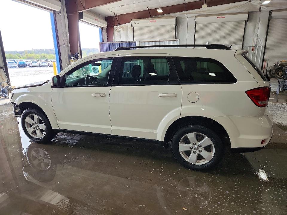 48662386 :رقم المزاد ، 3D4PG1FG5BT561775 vin ، 2011 Dodge Journey مزاد بيع