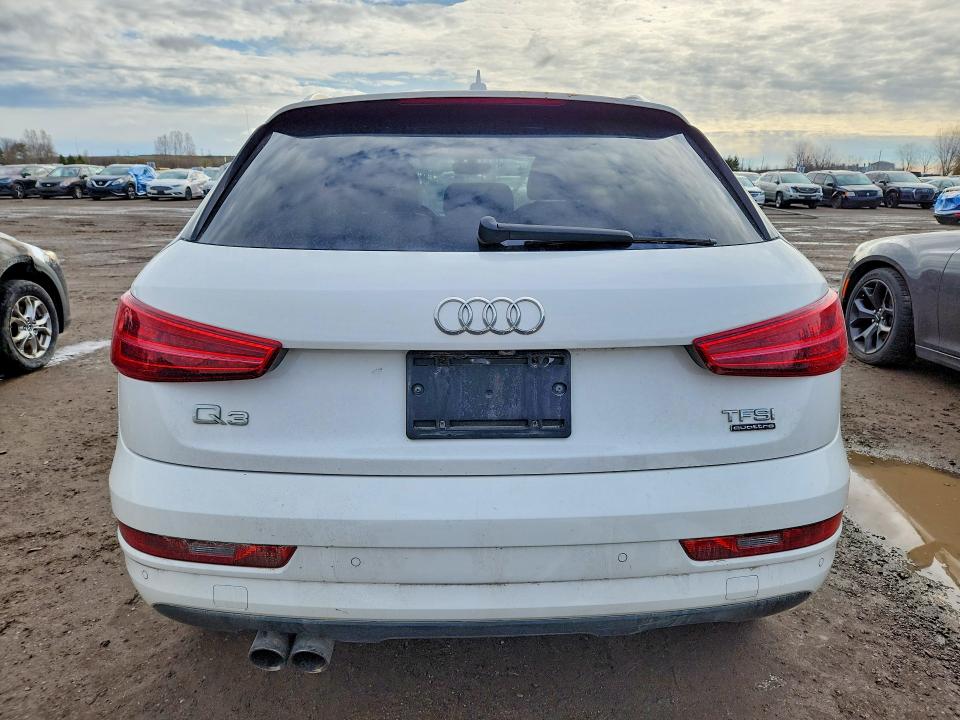 Продажа на аукционе авто 2017 Audi Q3, vin: WA1JCCFS1HR015565, номер лота: 49582926
