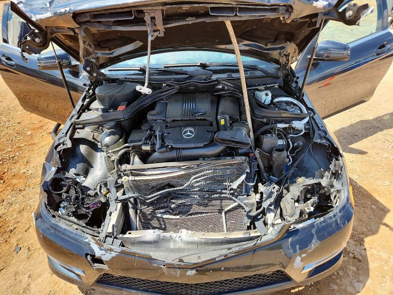 51856816 :رقم المزاد ، WDDGJ4HB8CF929806 vin ، 2012 Mercedes-benz C مزاد بيع