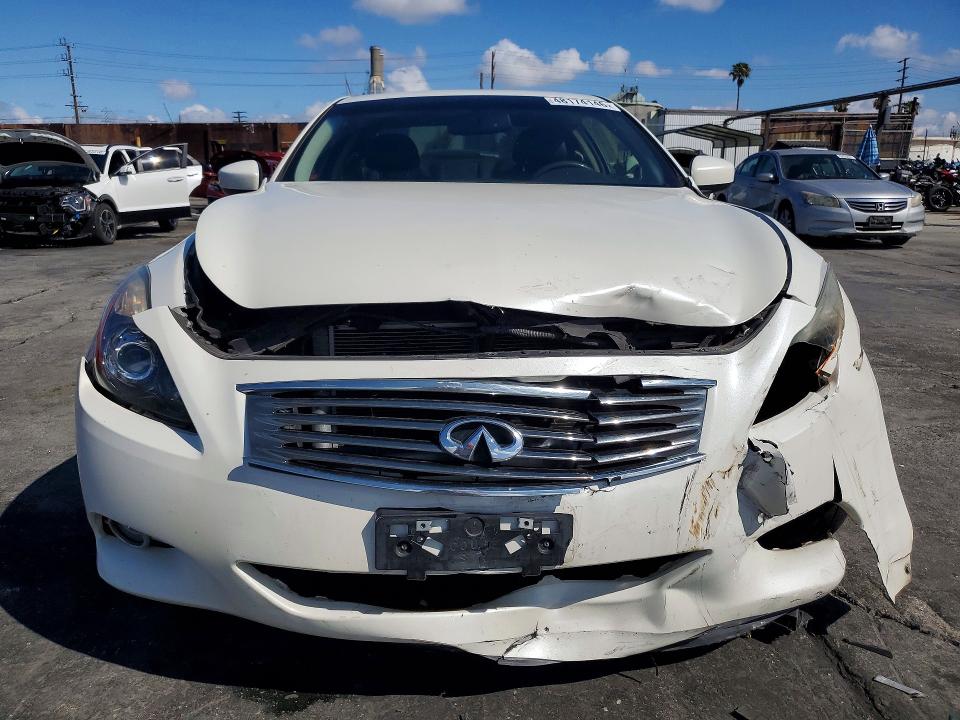 2015 Infiniti Q60 Coupe მანქანა იყიდება აუქციონზე, vin: JN1CV6EK0FM870654, აუქციონის ნომერი: 48174146