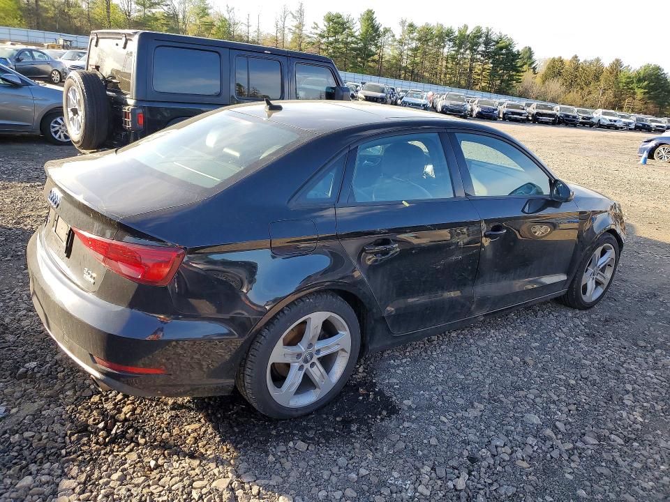 Продаж на аукціоні авто 2017 Audi A3, vin: WAUB8GFF1H1047210, номер лоту: 49302096