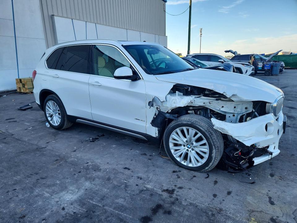 50735426 :رقم المزاد ، 5UXKR0C33H0X77710 vin ، 2017 Bmw X5 مزاد بيع