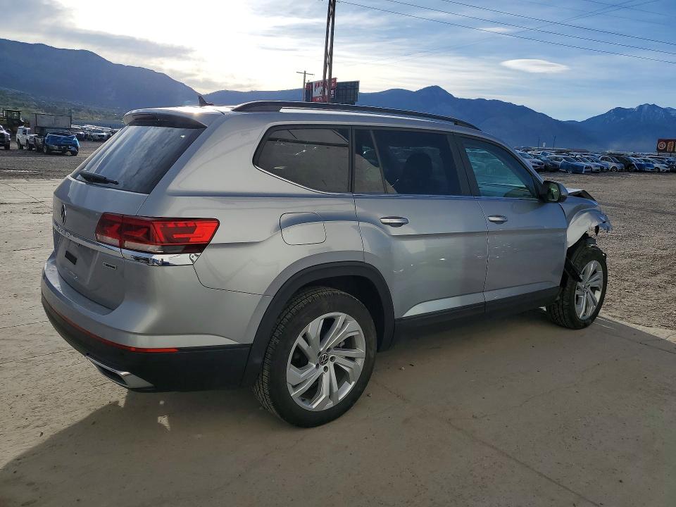 49516996 :رقم المزاد ، 1V2HR2CA2MC557018 vin ، 2021 Volkswagen Atlas مزاد بيع